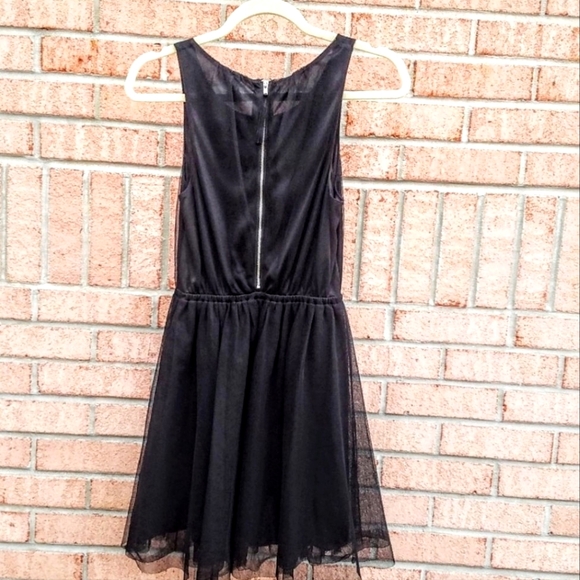 Divided H&M Black Sleeveless Mini Cocktail Dress Size 4 - Picture 3 of 7